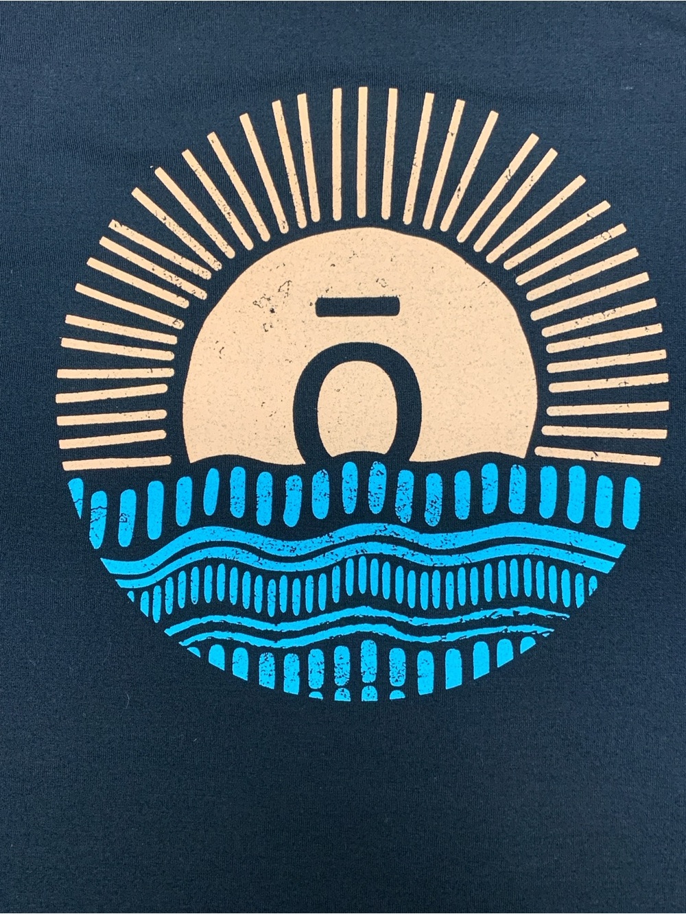 doTERRA Women’s Black Graphic Sun and Wave Tank Top 2XL - Picture 5 of 8